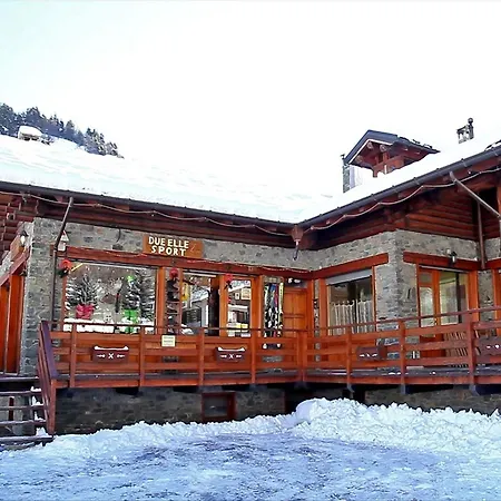 Apartment In Near Area *